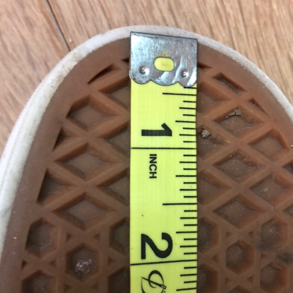 Vans - Picture 7 of 7